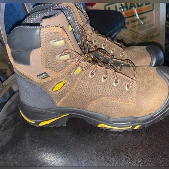 Keen Mt Vernon 6" Waterproof Boot - Picture 5 of 10